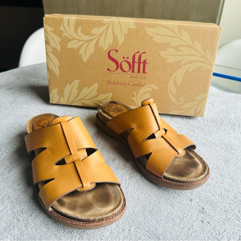 SOFT - Balin Wedge Shoe